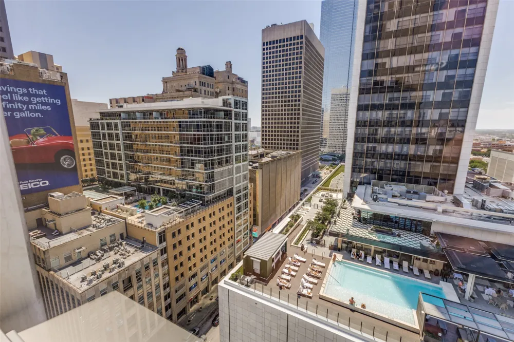 1505 Elm Street #1403 Dallas, TX 75201