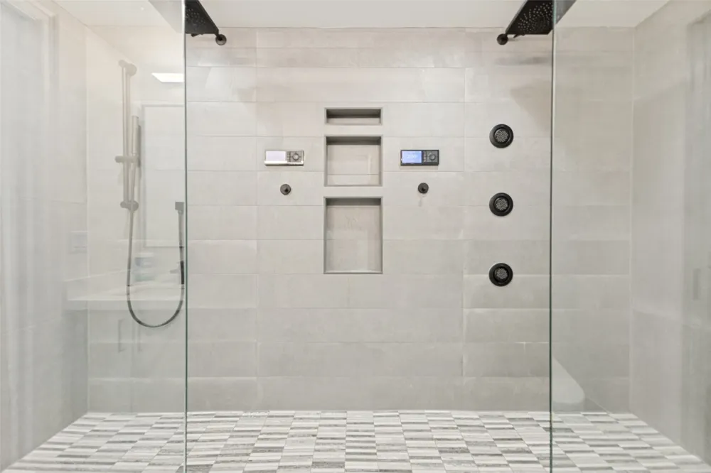1505 Elm Street #1403 Dallas, TX 75201