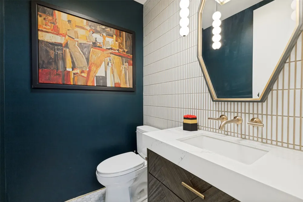 1505 Elm Street #1403 Dallas, TX 75201