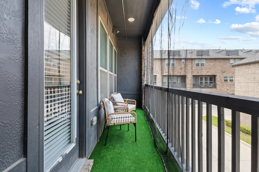 2736 Levee Lane Lewisville, TX 75067