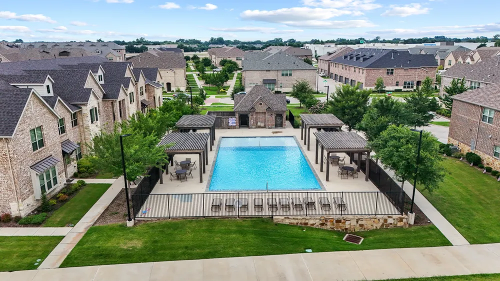 2736 Levee Lane Lewisville, TX 75067