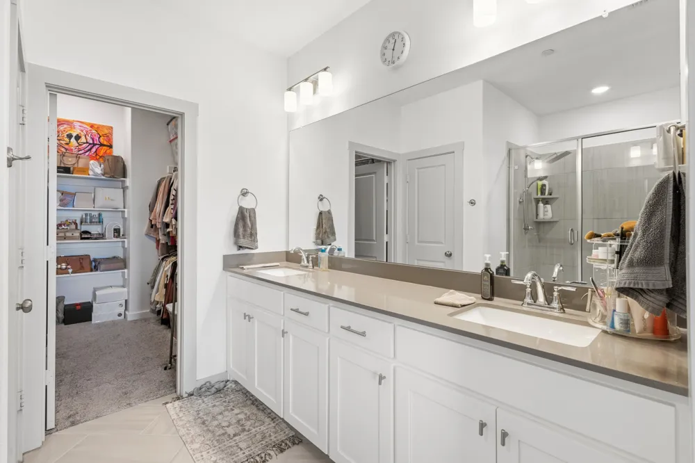 2736 Levee Lane Lewisville, TX 75067