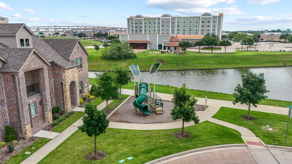 2736 Levee Lane Lewisville, TX 75067