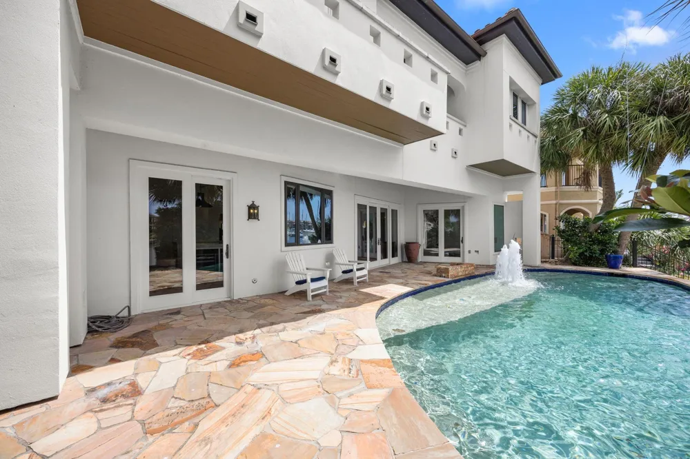721 Harborside Way League City, TX 77565