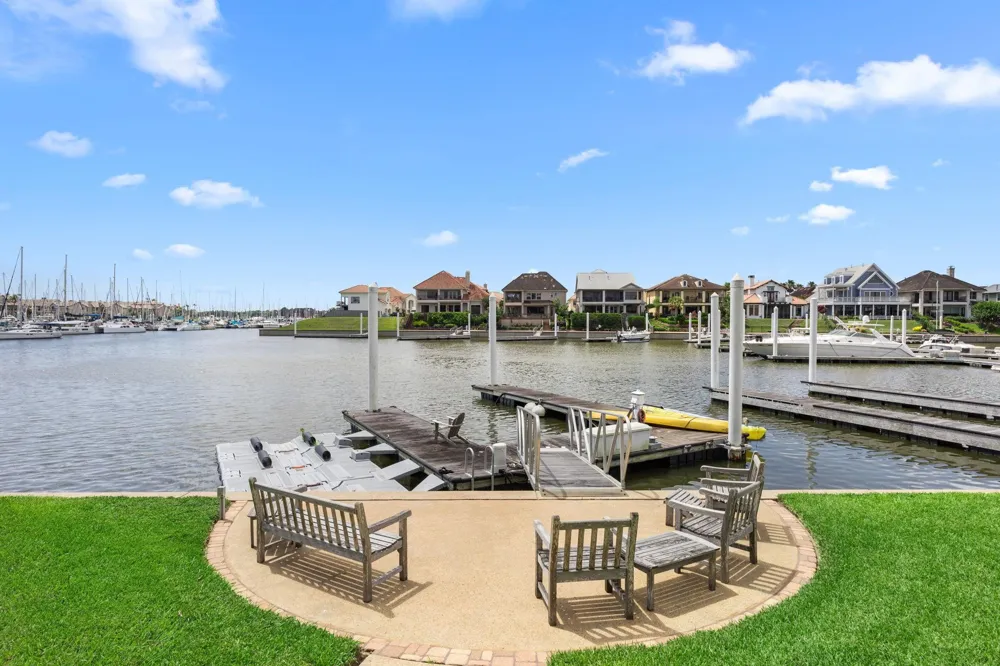 721 Harborside Way League City, TX 77565