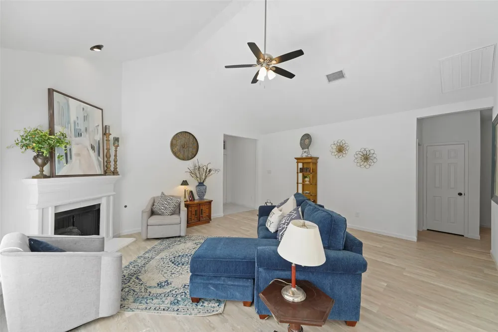 4605 Angelina Way Fort Worth, TX 76137