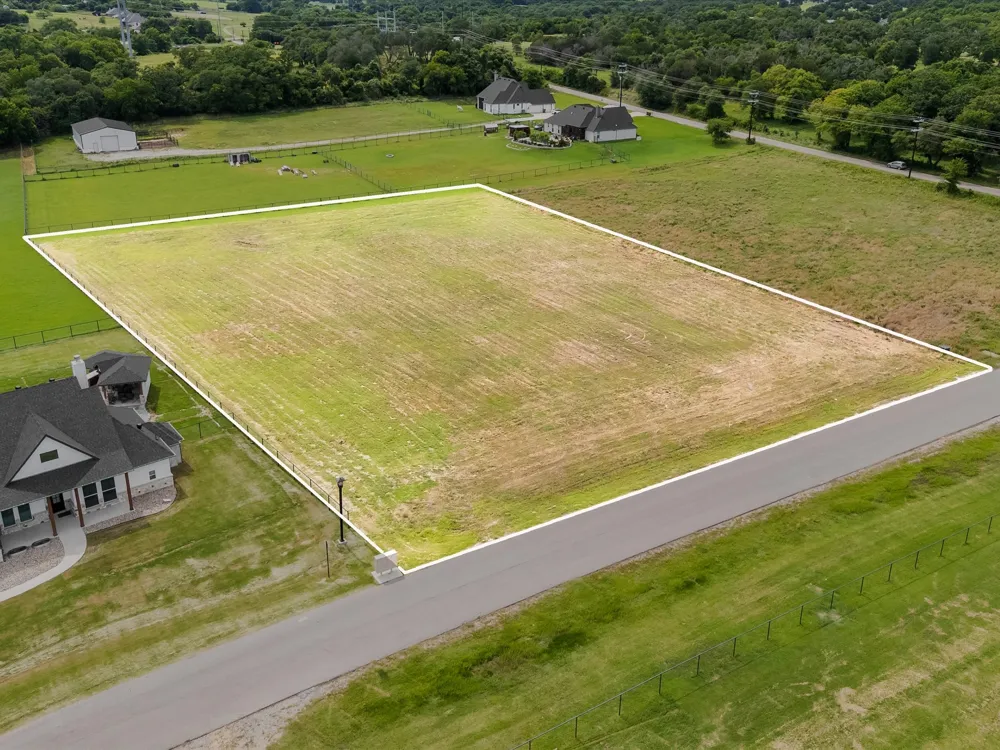 2004 Glenhollow Drive Weatherford, TX 76088
