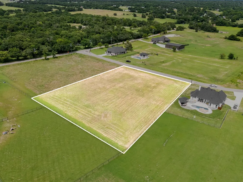 2004 Glenhollow Drive Weatherford, TX 76088