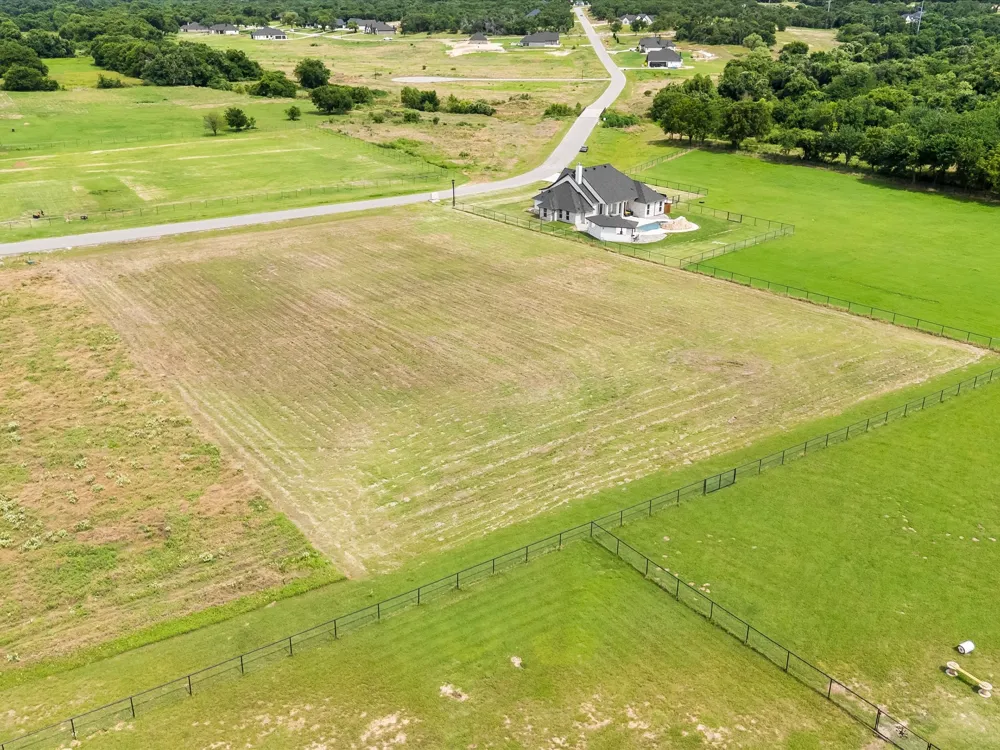 2004 Glenhollow Drive Weatherford, TX 76088