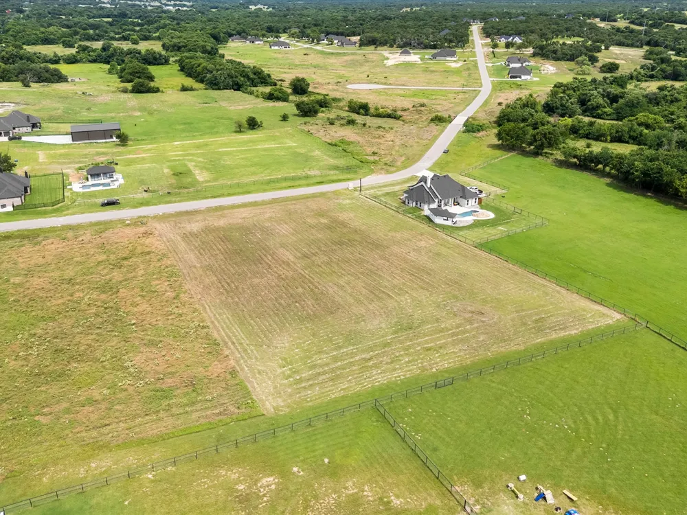 2004 Glenhollow Drive Weatherford, TX 76088