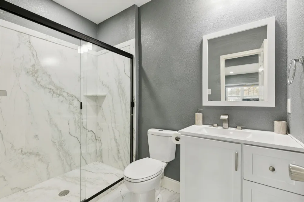 102 Woodland Drive Highland Village, TX 75077