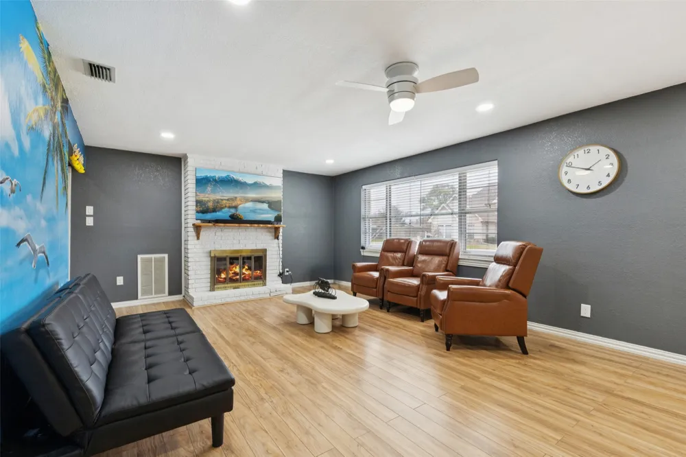 102 Woodland Drive Highland Village, TX 75077
