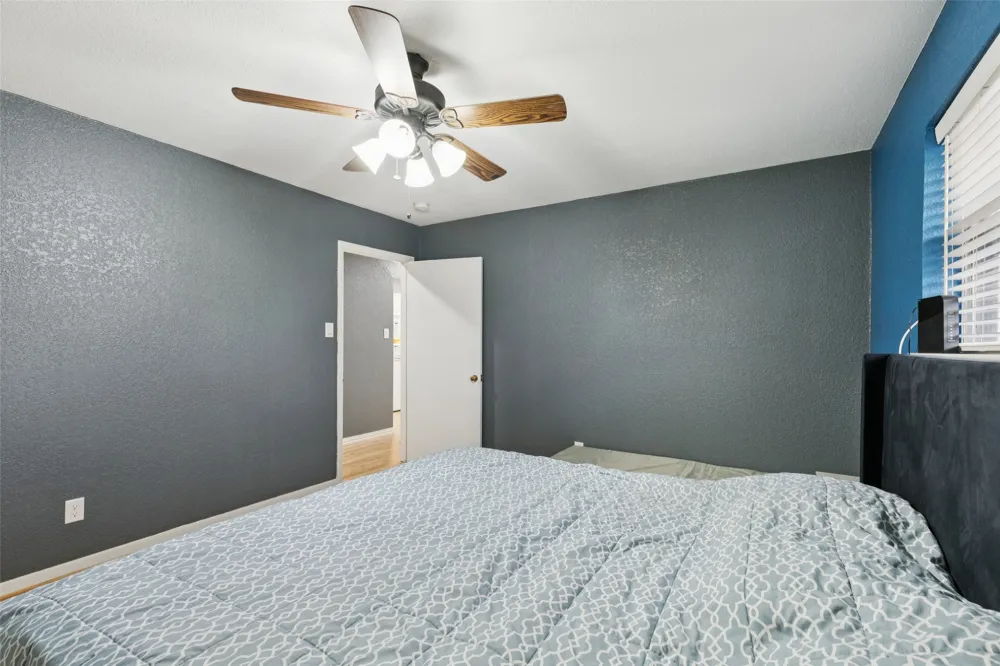 102 Woodland Drive Highland Village, TX 75077