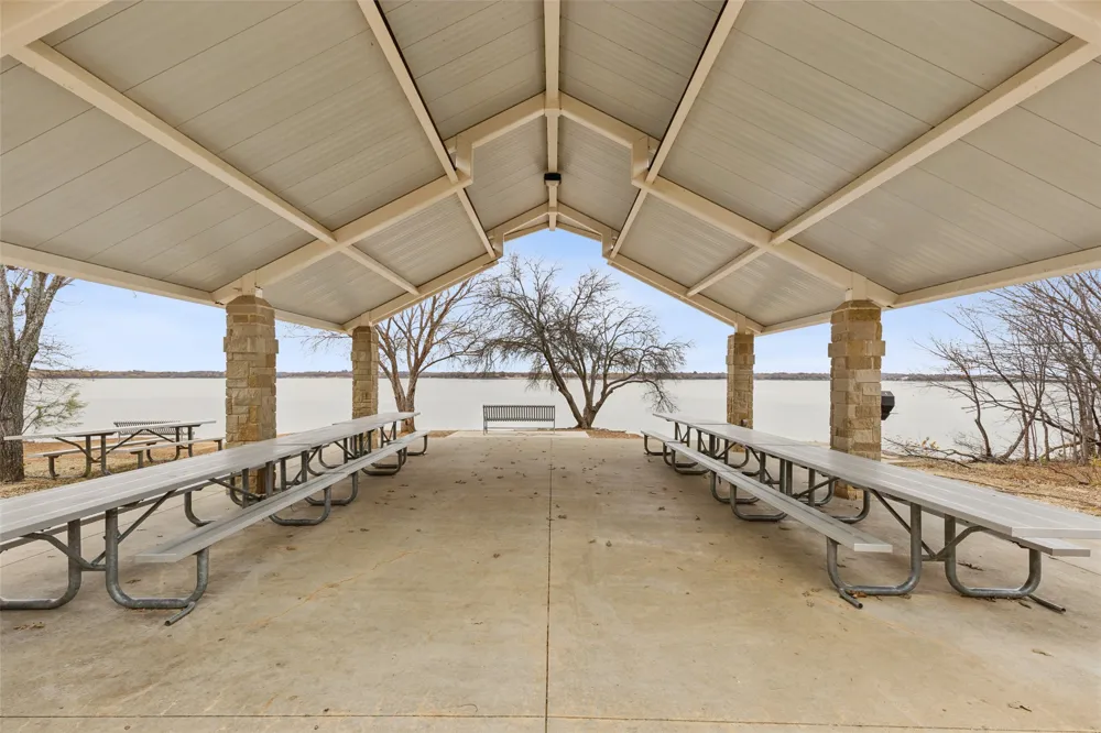 102 Woodland Drive Highland Village, TX 75077