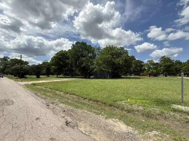 741 E Kaufman Avenue Cooper, TX 75432