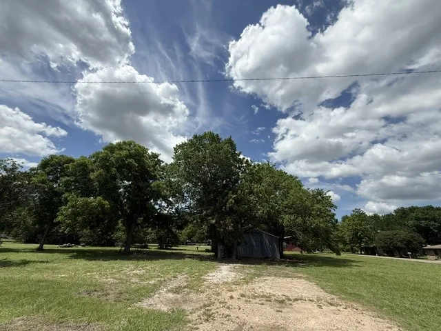 741 E Kaufman Avenue Cooper, TX 75432