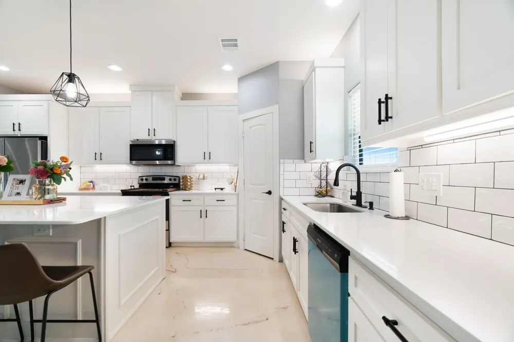 725 Daniel Street Blossom, TX 75416