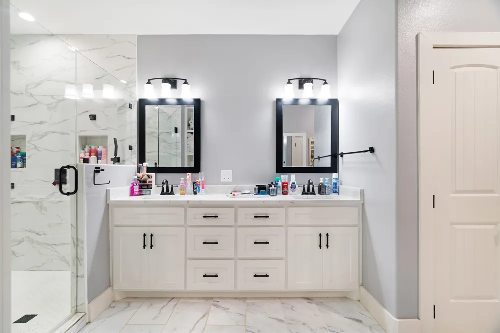725 Daniel Street Blossom, TX 75416