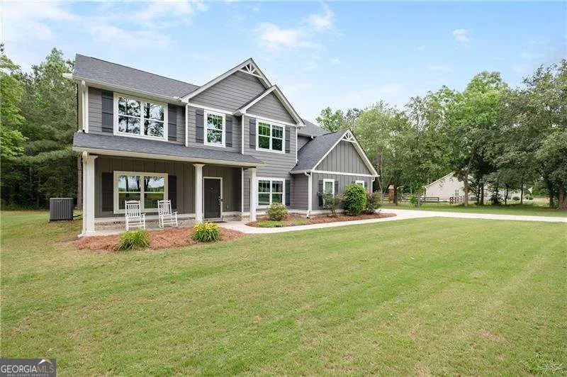 719 Fairview RD Brooks, GA 30205