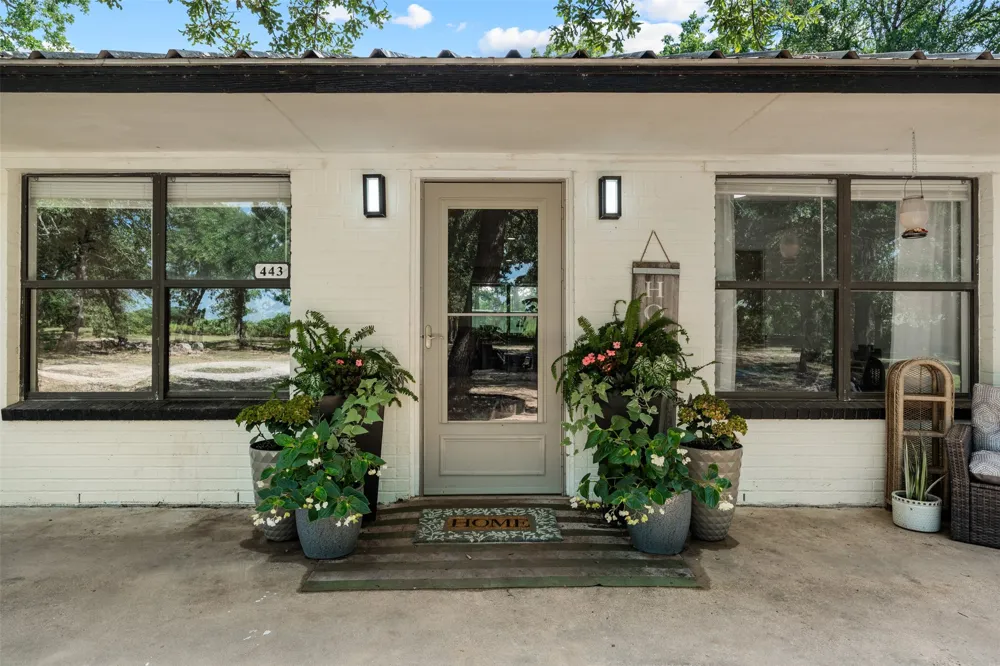 443 County Road 316 Jonesboro, TX 76538