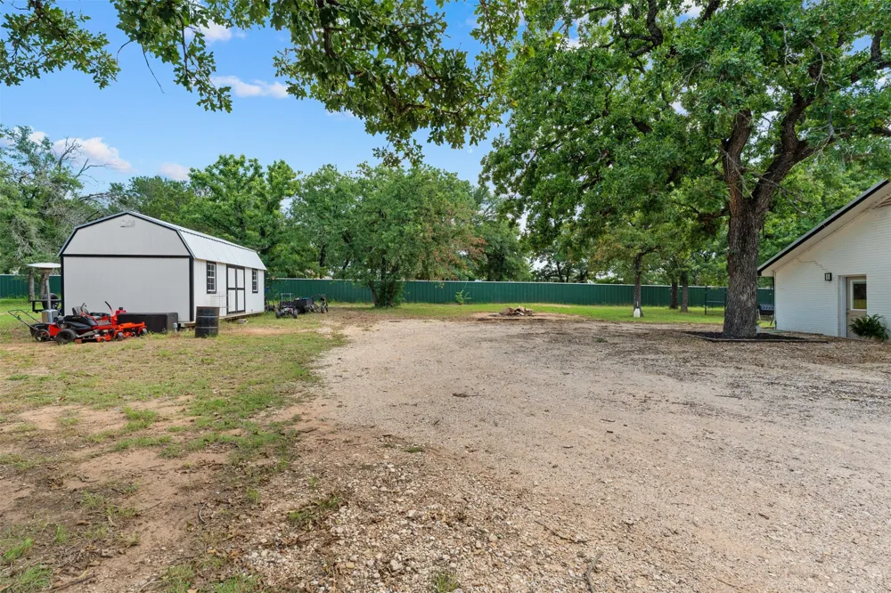 443 County Road 316 Jonesboro, TX 76538