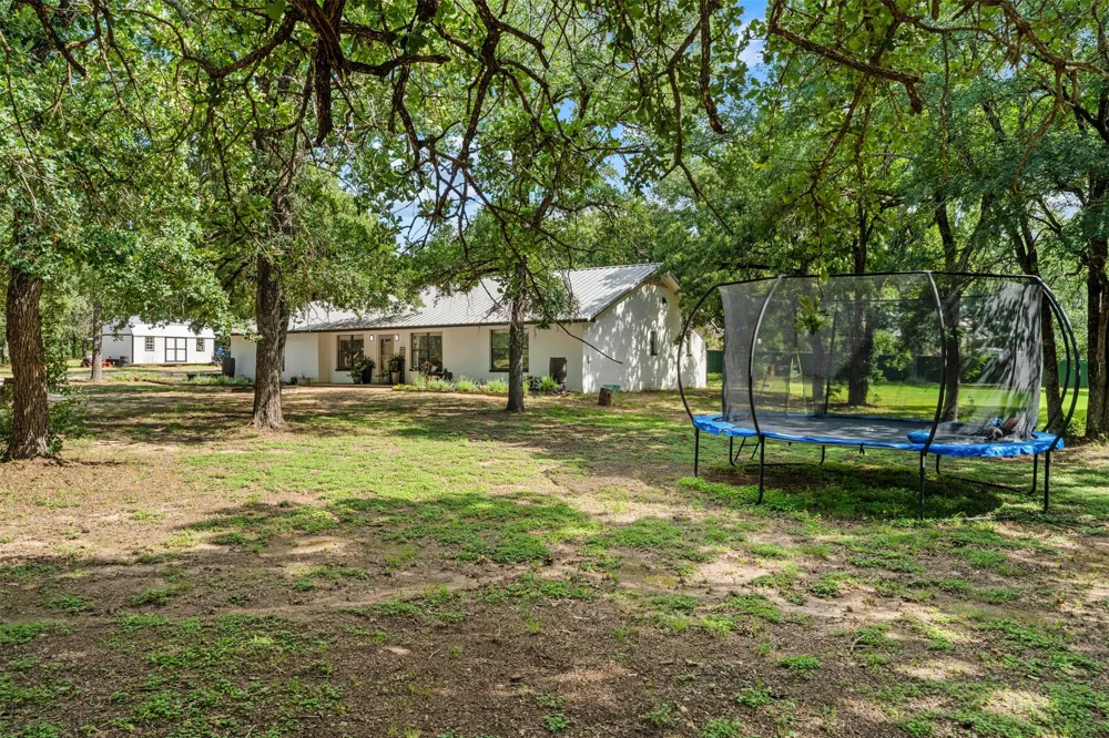 443 County Road 316 Jonesboro, TX 76538