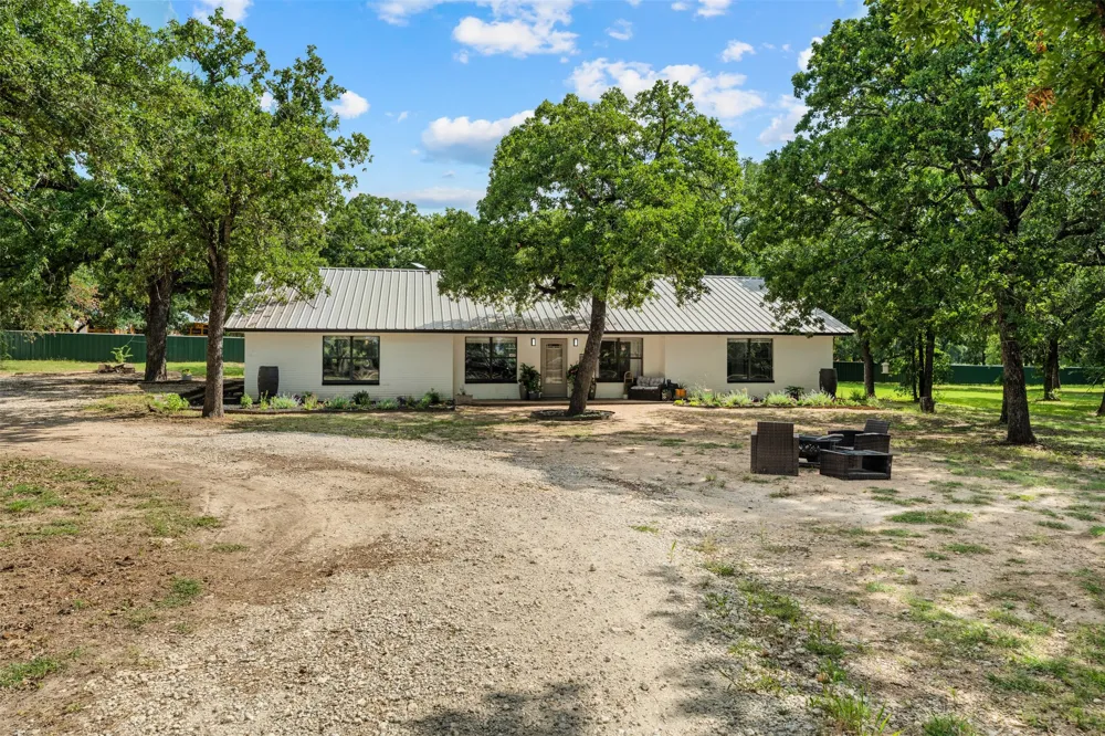443 County Road 316 Jonesboro, TX 76538