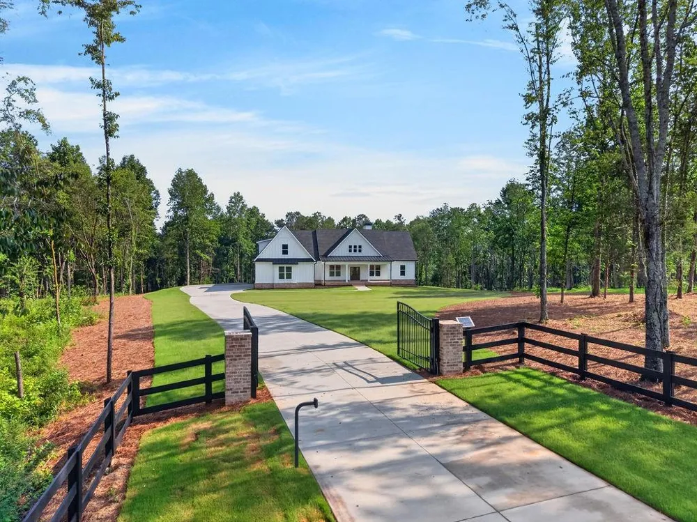924 Browning Road Fairmount, GA 30139