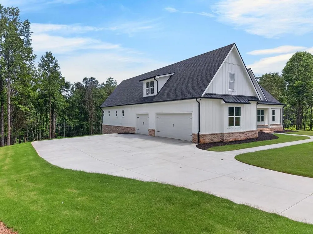 924 Browning Road Fairmount, GA 30139
