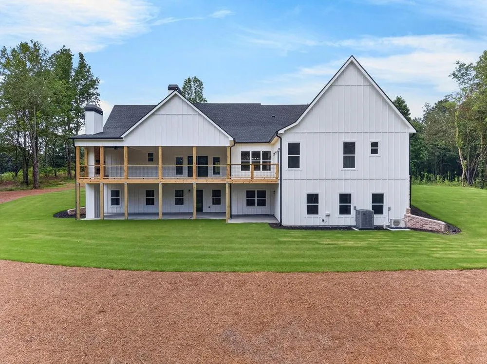 924 Browning Road Fairmount, GA 30139
