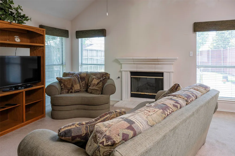 5833 Legend Lane The Colony, TX 75056
