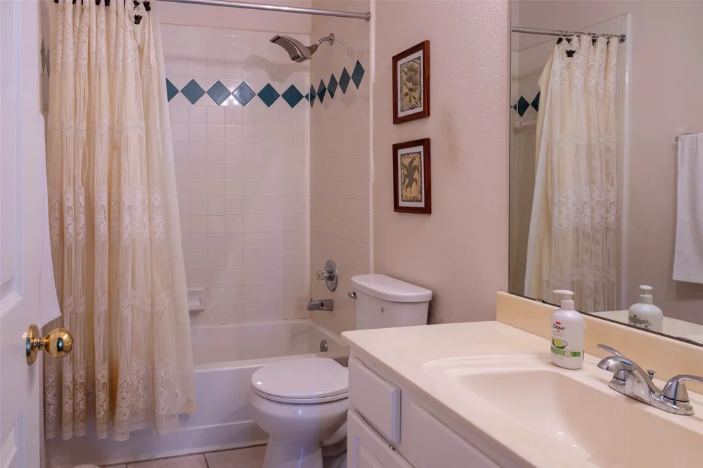 5833 Legend Lane The Colony, TX 75056