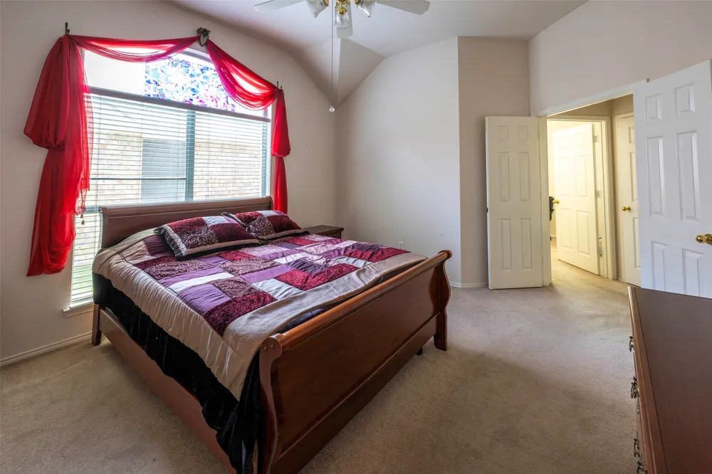 5833 Legend Lane The Colony, TX 75056