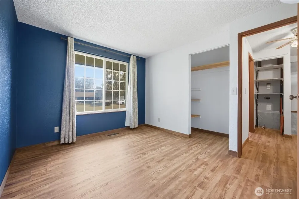1516 S Olympia Place Kennewick, WA 99337