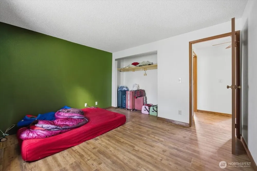 1516 S Olympia Place Kennewick, WA 99337