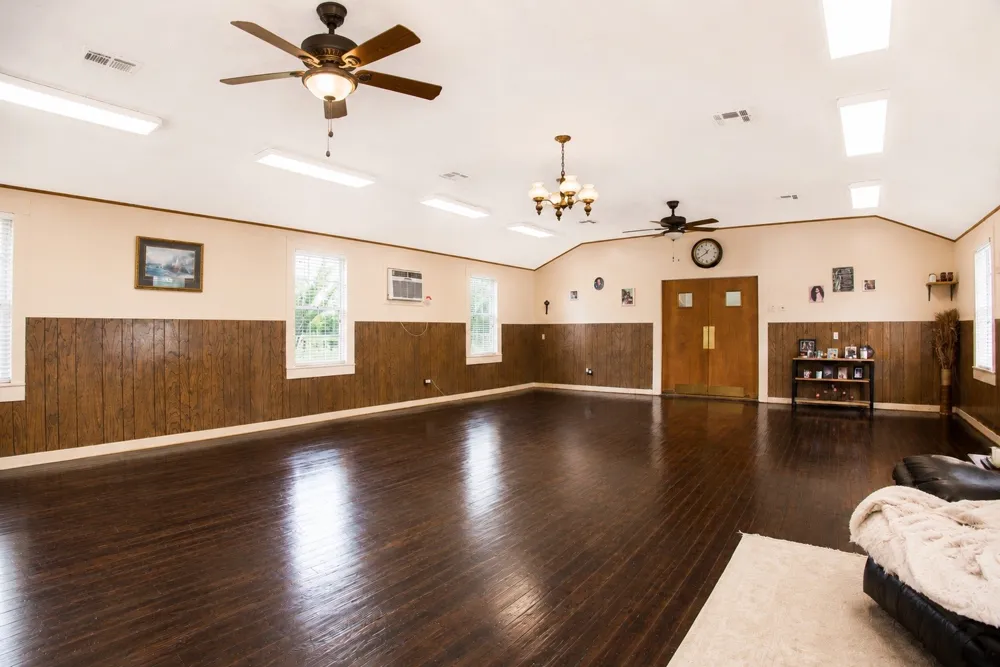 1112 Spruiell Street Jewett, TX 75846
