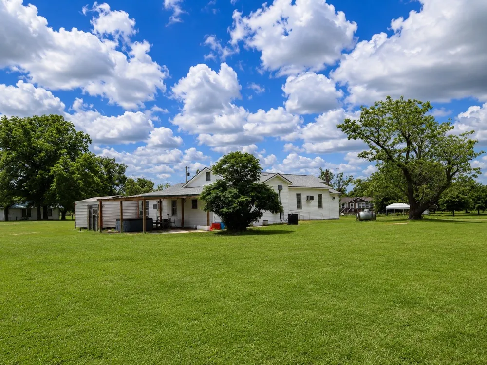1112 Spruiell Street Jewett, TX 75846