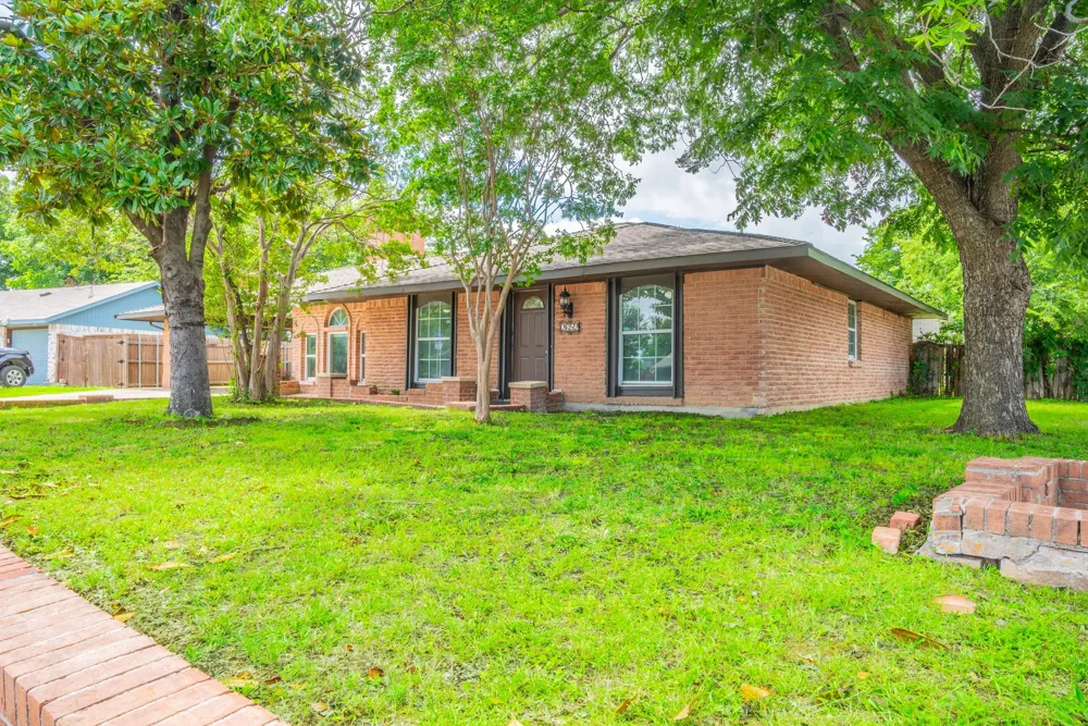 2652 Bluebird Lane Mesquite, TX 75149