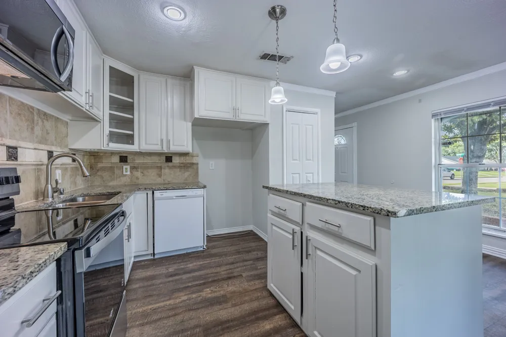 2652 Bluebird Lane Mesquite, TX 75149