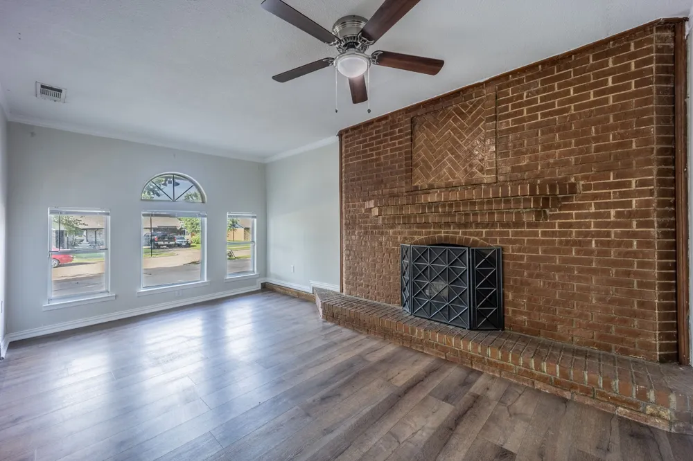 2652 Bluebird Lane Mesquite, TX 75149