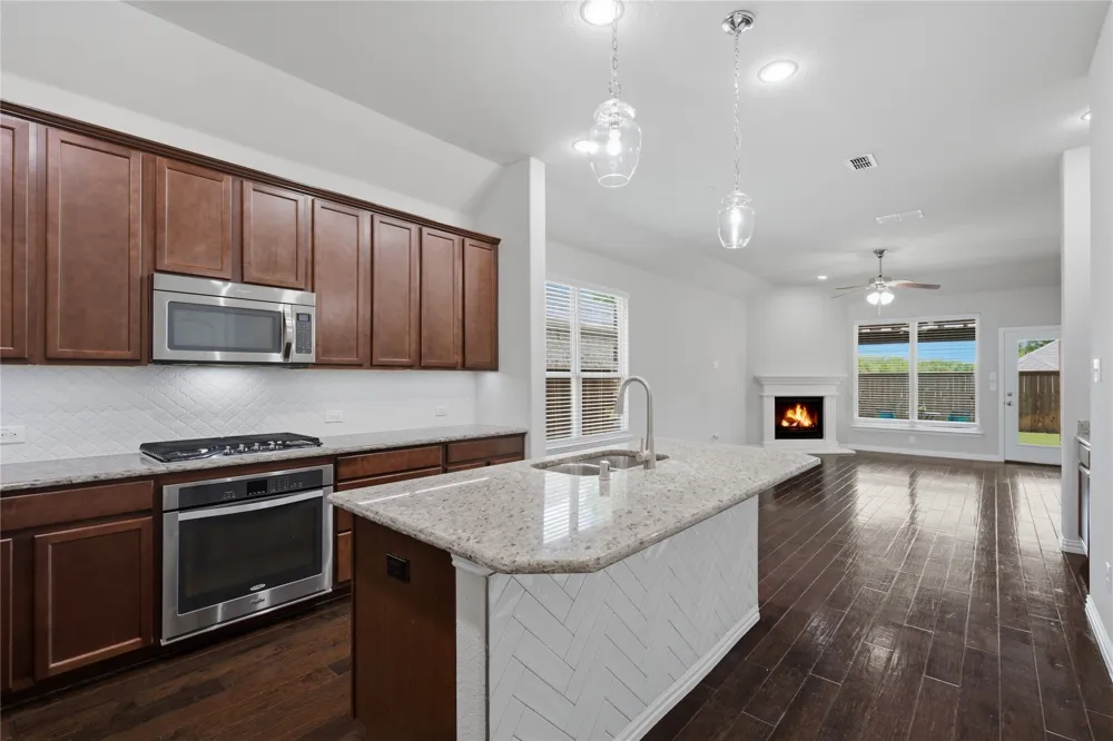 705 Llano Falls Drive McKinney, TX 75071