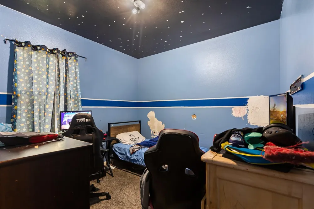 2707 Tracy Lane Highlands, TX 77562