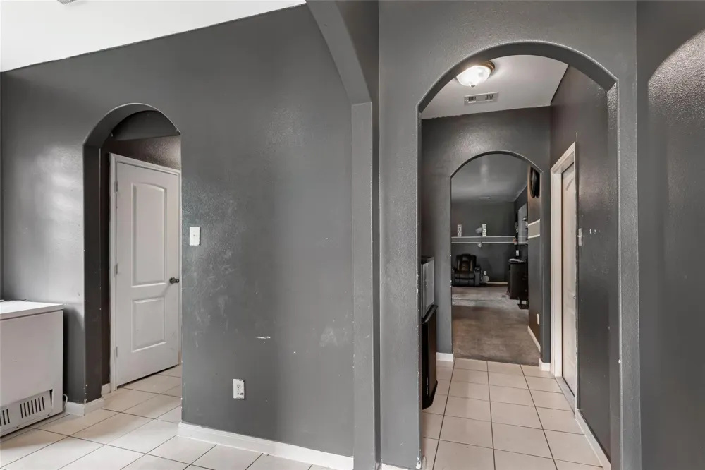 2707 Tracy Lane Highlands, TX 77562