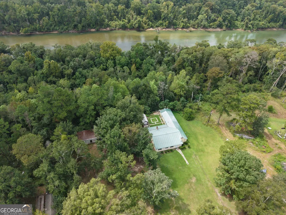 308 Three Rivers LN Uvalda, GA 30473