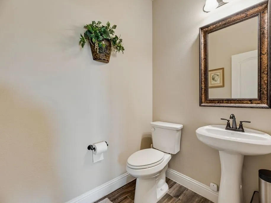 516 W North Creek Drive Sherman, TX 75092