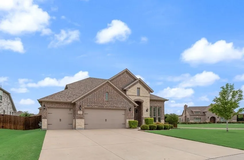 516 W North Creek Drive Sherman, TX 75092