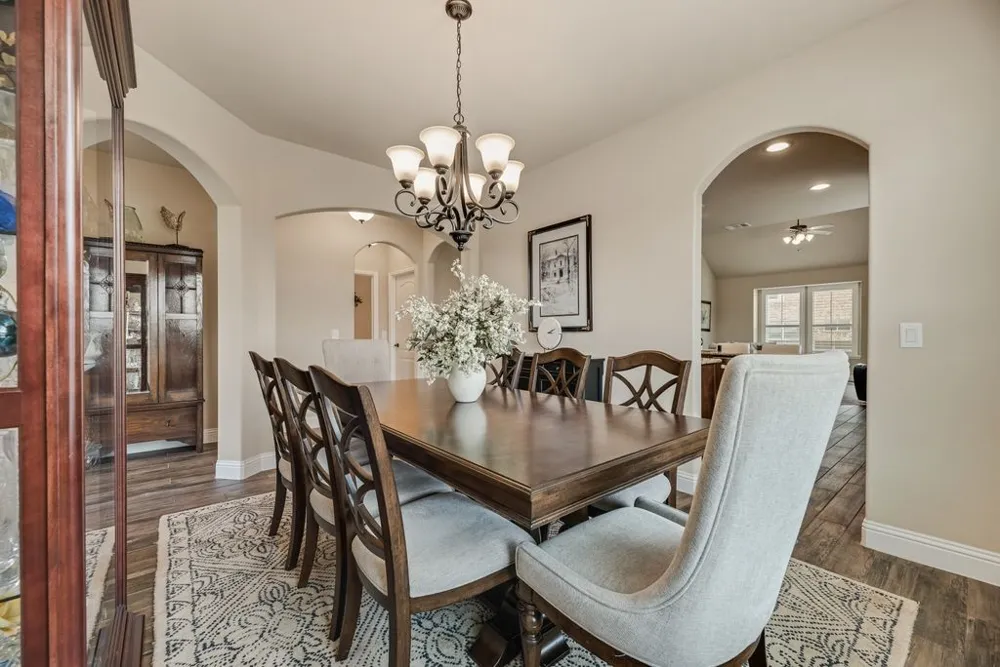 516 W North Creek Drive Sherman, TX 75092