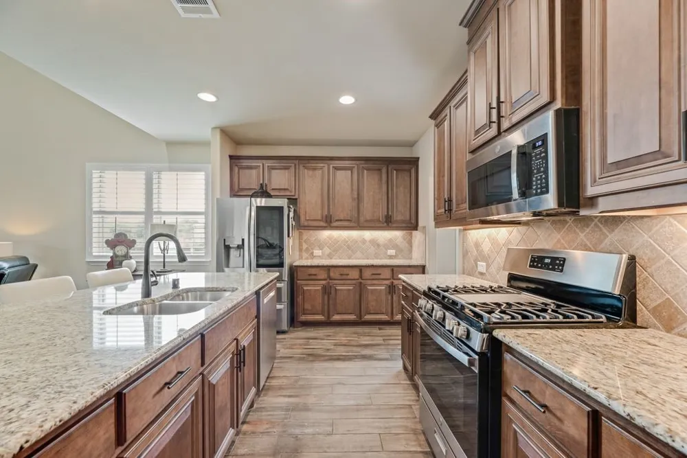 516 W North Creek Drive Sherman, TX 75092