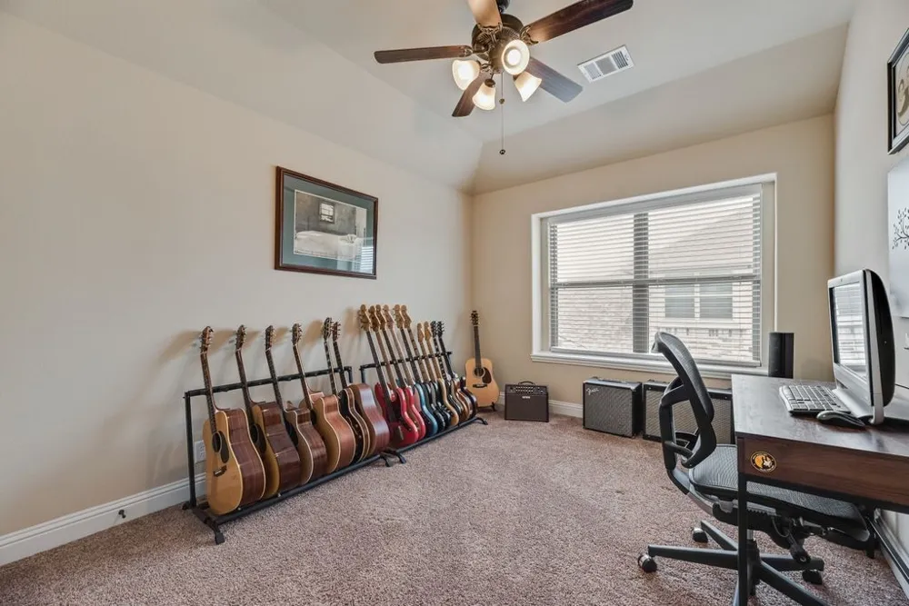516 W North Creek Drive Sherman, TX 75092