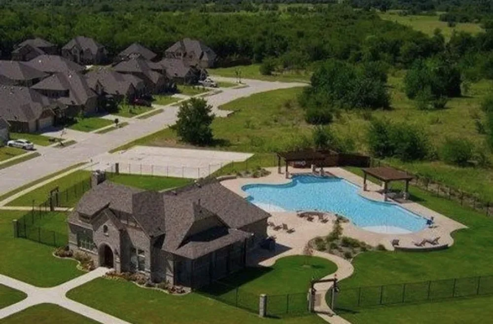 516 W North Creek Drive Sherman, TX 75092